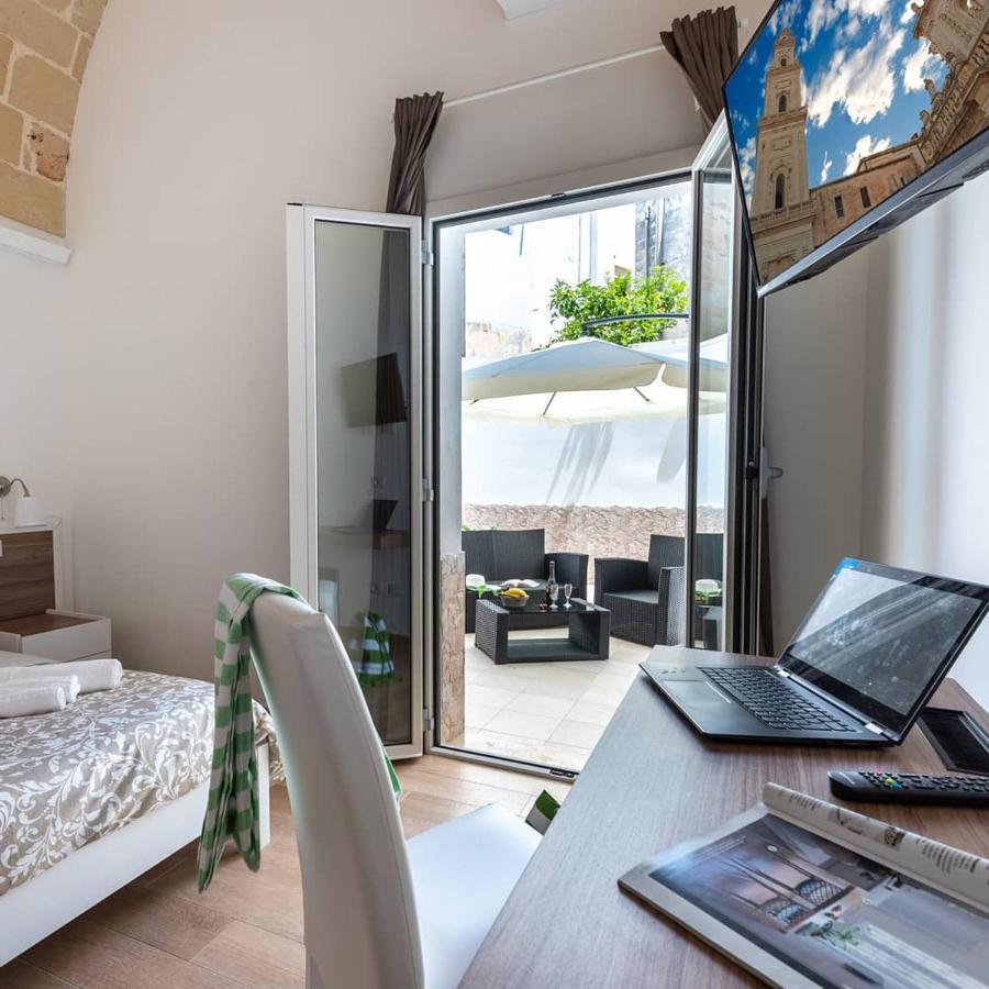 Bed and Breakfast Dimora Le Volte Lecce Exterior foto