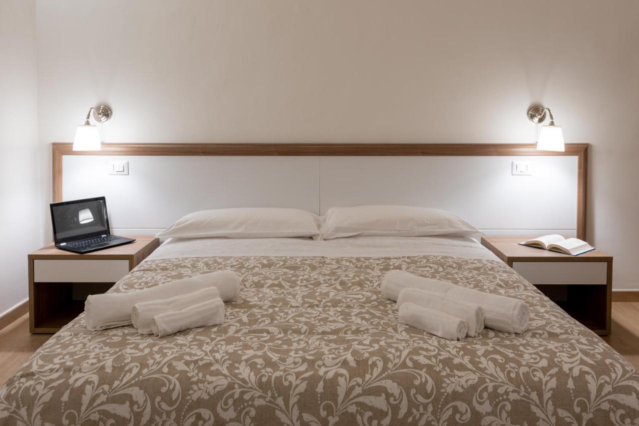 Bed and Breakfast Dimora Le Volte Lecce Exterior foto